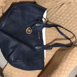 Large Reversible Leather Tote - Navy